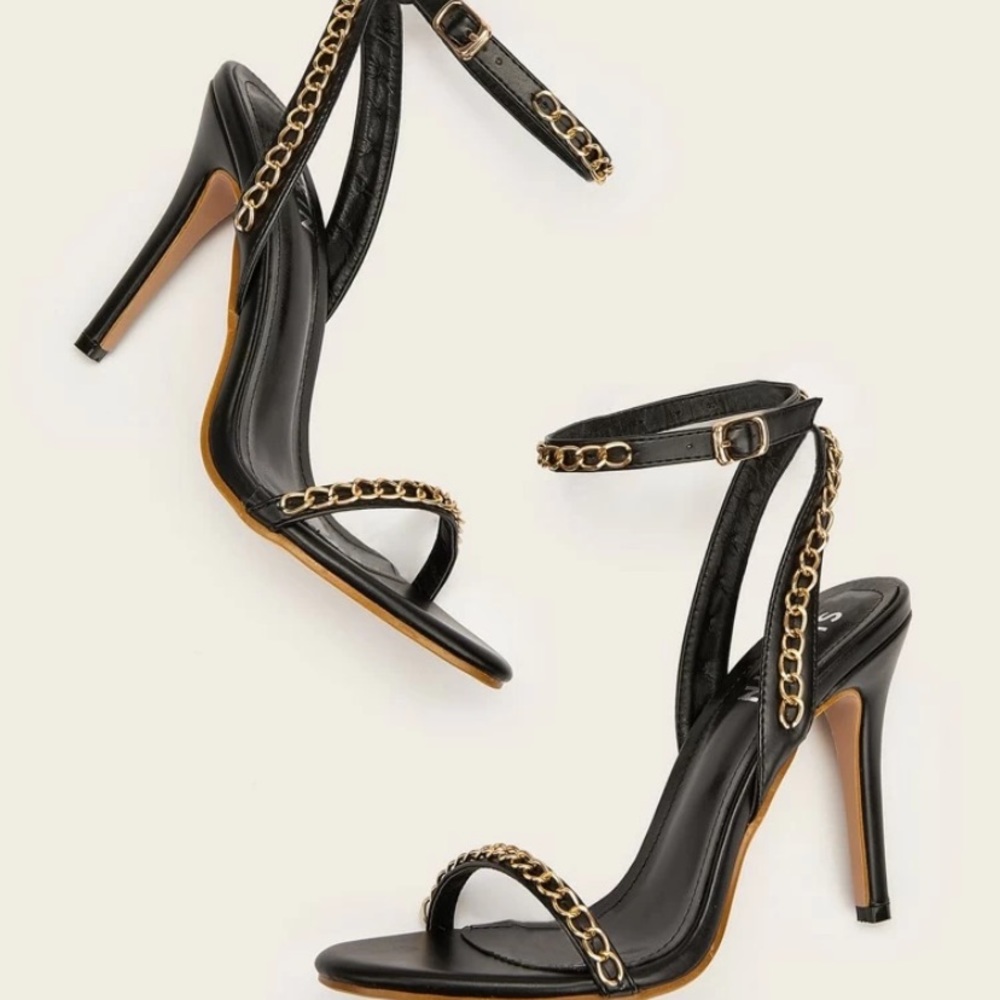 Heels - Picture 2 of 3
